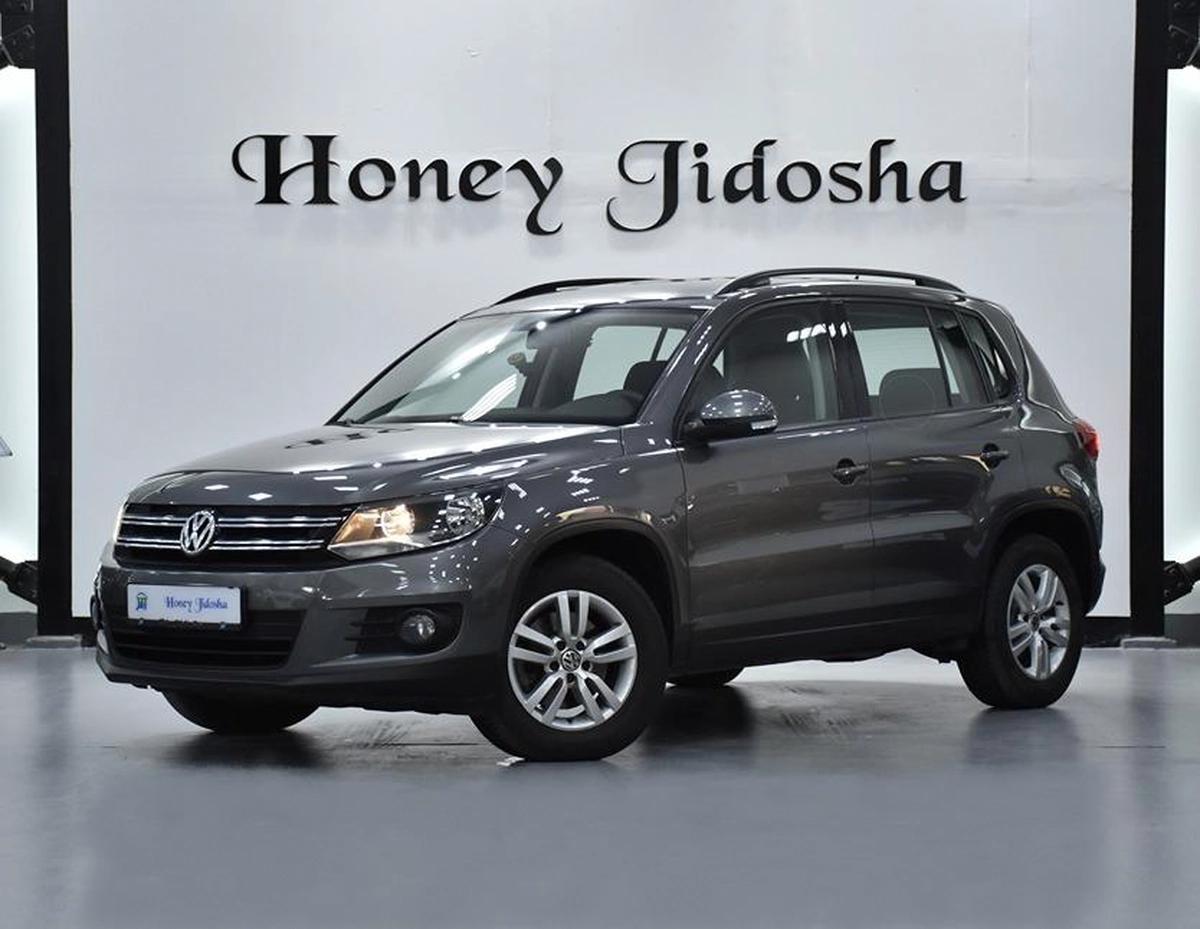 FULL AGENCY SERVICE HISTORY! Volkswagen Tiguan ( 2016 Model ) in Grey Color GCC Specs-0-0