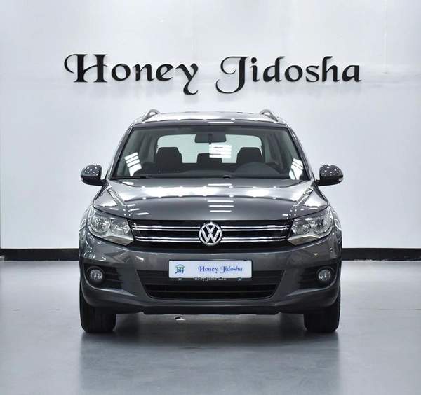 FULL AGENCY SERVICE HISTORY! Volkswagen Tiguan ( 2016 Model ) in Grey Color GCC Specs