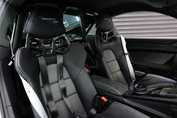Porsche 911 GT3 RS Weissach