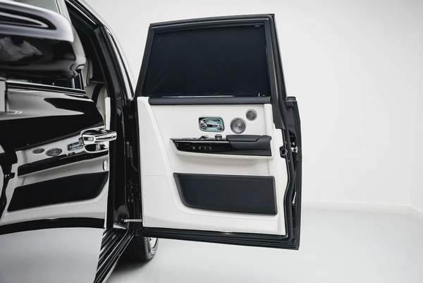2025 ROLLS ROYCE PHANTOM | HIGH SPECS | VIP REAR SEATS