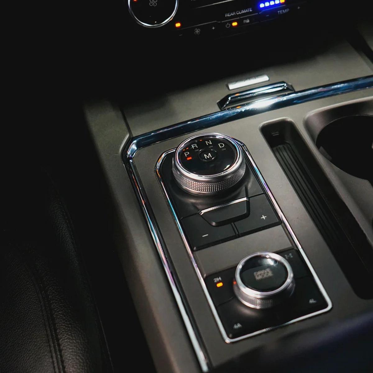 AED 1,865 pm • 0% Downpayment • Expedition XLT • Agency Warranty-9-9