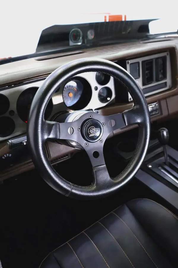 CHEVROLET CAMARO Z28 - V8 350 - BODY BY FISHER IN PERFECT CONDITION DAILY USE