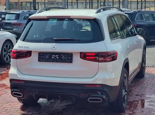 Mercedes-Benz GLB 200 GLB 200 AMG SUV 7 Seater Under Warranty 2025 GCC