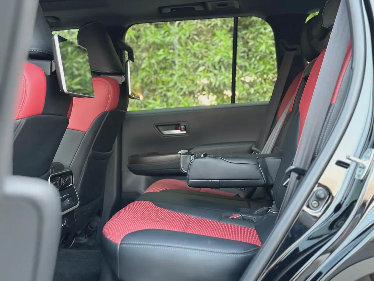 Toyota Land Cruiser GXR-11-11