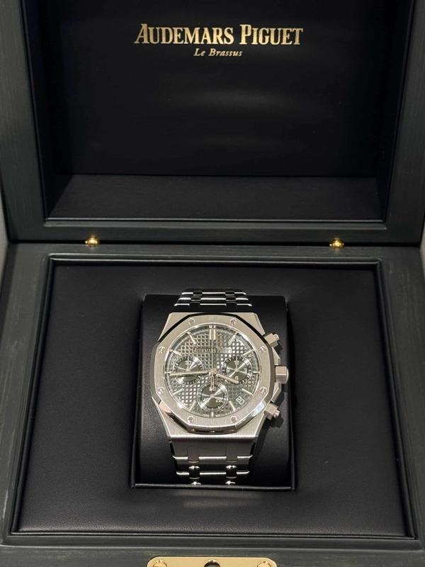 Audemars Piguet Royal Oak 41mm Selfwinding Chronograph Watch