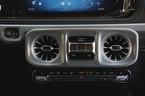 2026 MERCEDES G63 - FULLY LOADED - BRAND NEW