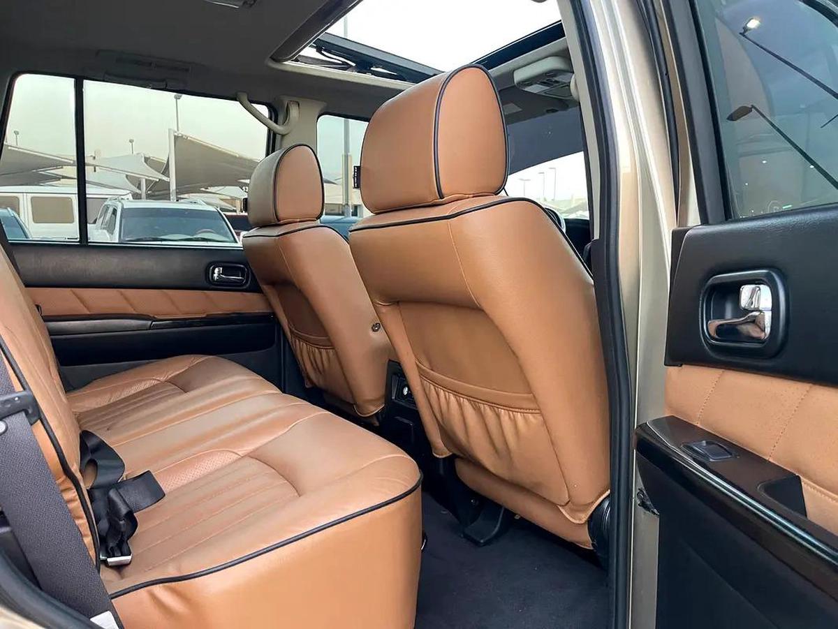 نيسان بترول سوبر سفاري Nissan Patrol Safari Super Safari 2021 - GCC Specs - Pristine Condition-15-15