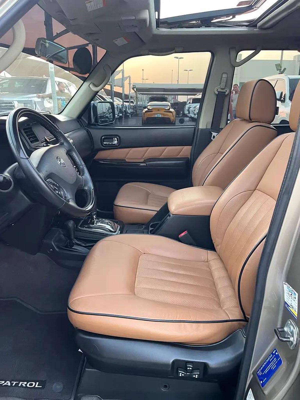 نيسان بترول سوبر سفاري Nissan Patrol Safari Super Safari 2021 - GCC Specs - Pristine Condition-12-12