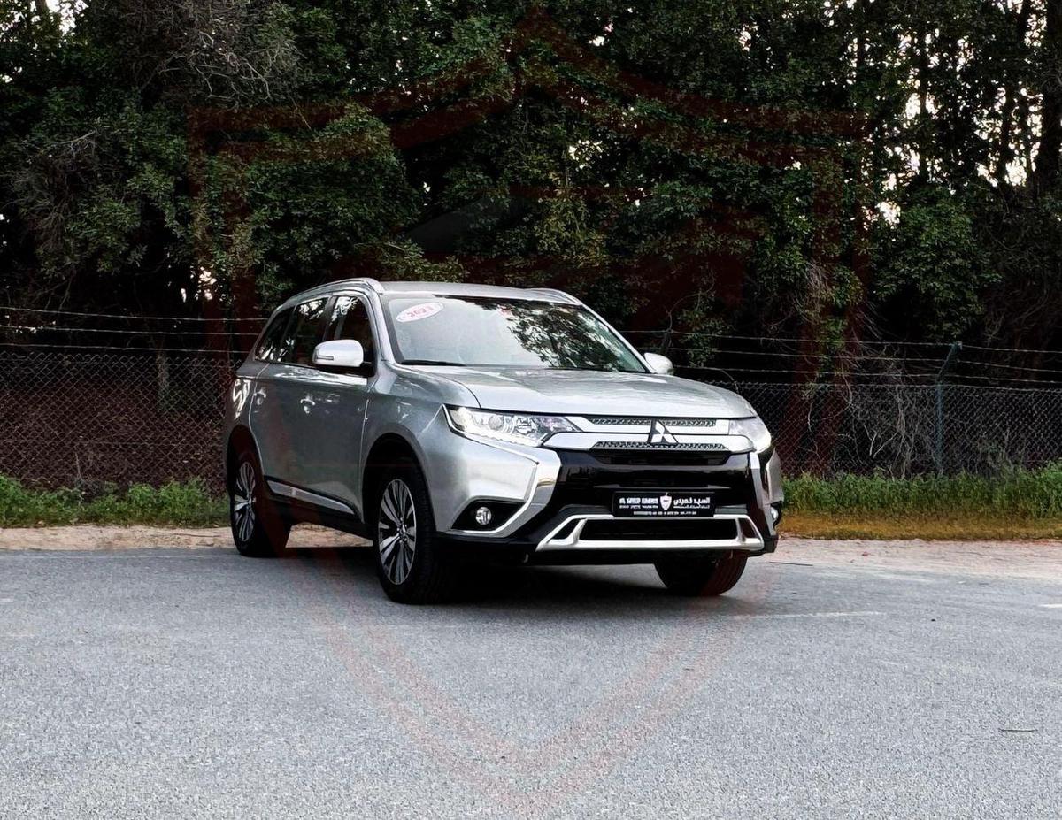 Used Mitsubishi Outlander 2023-17-17
