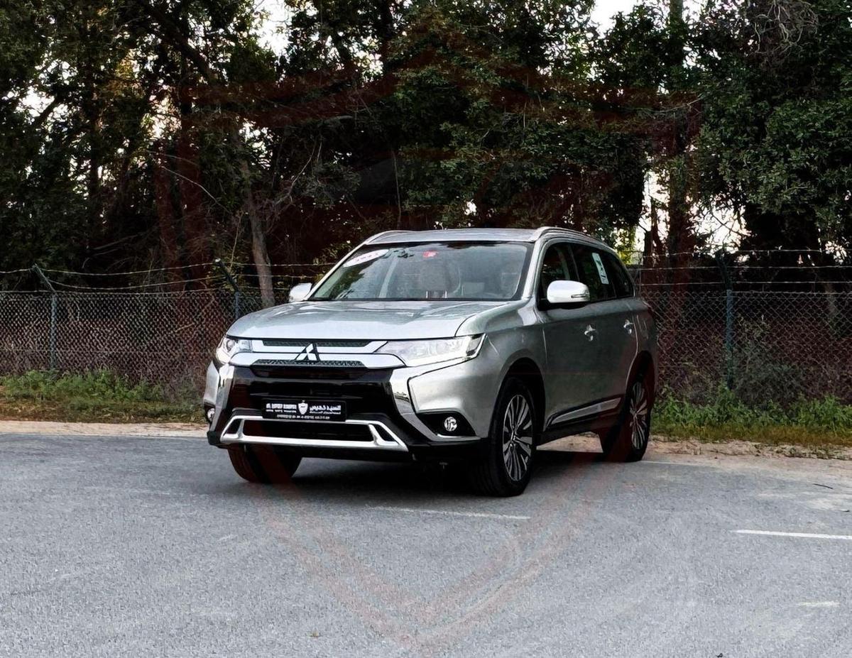 Used Mitsubishi Outlander 2023-0-0