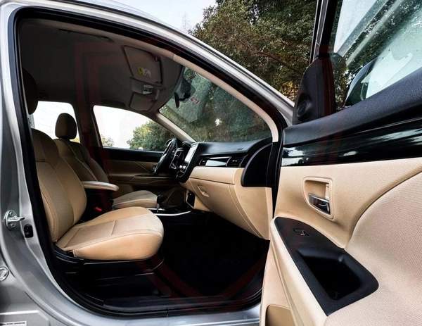 Used Mitsubishi Outlander 2023