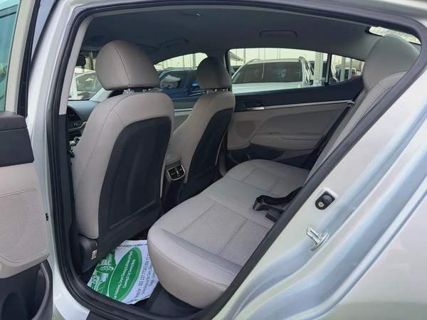 Hyundai Elantra GLS 2019 - GCC Specs - Excellent Condition