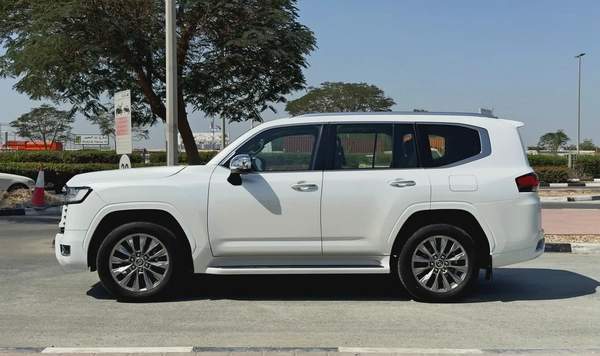 2022 Toyota Land Cruiser VXR 3.5 Twin Turbo, GCC Specifications