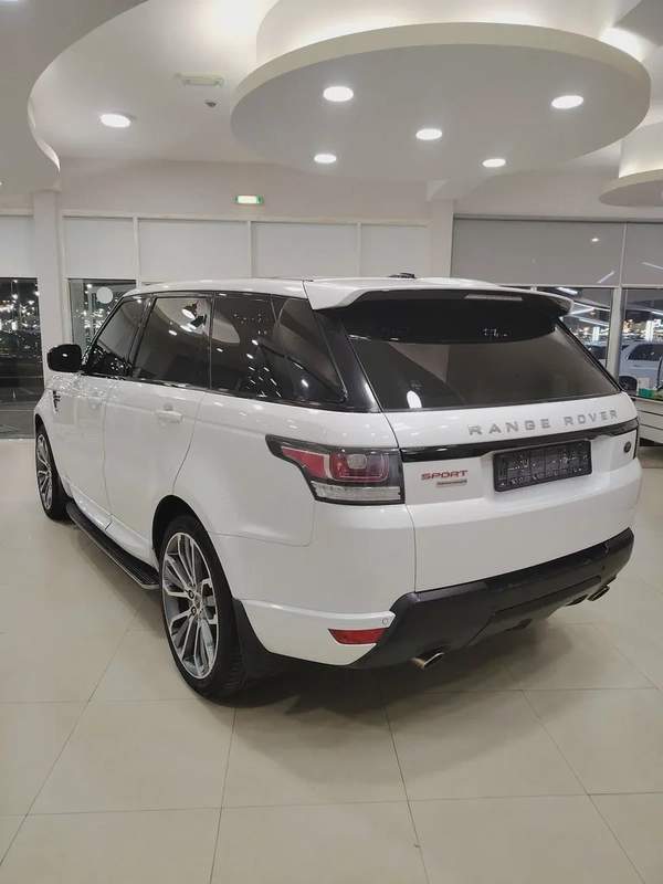 Range rover sport SUPER CHARGED