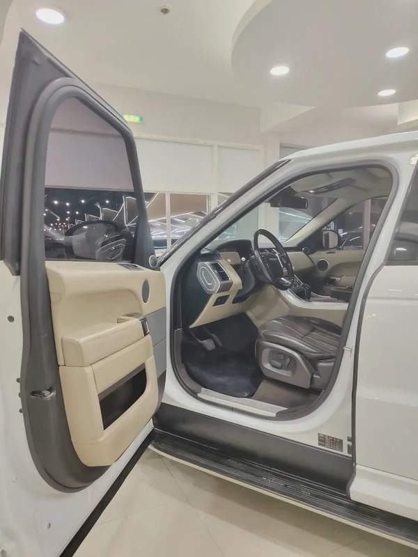 Range rover sport SUPER CHARGED