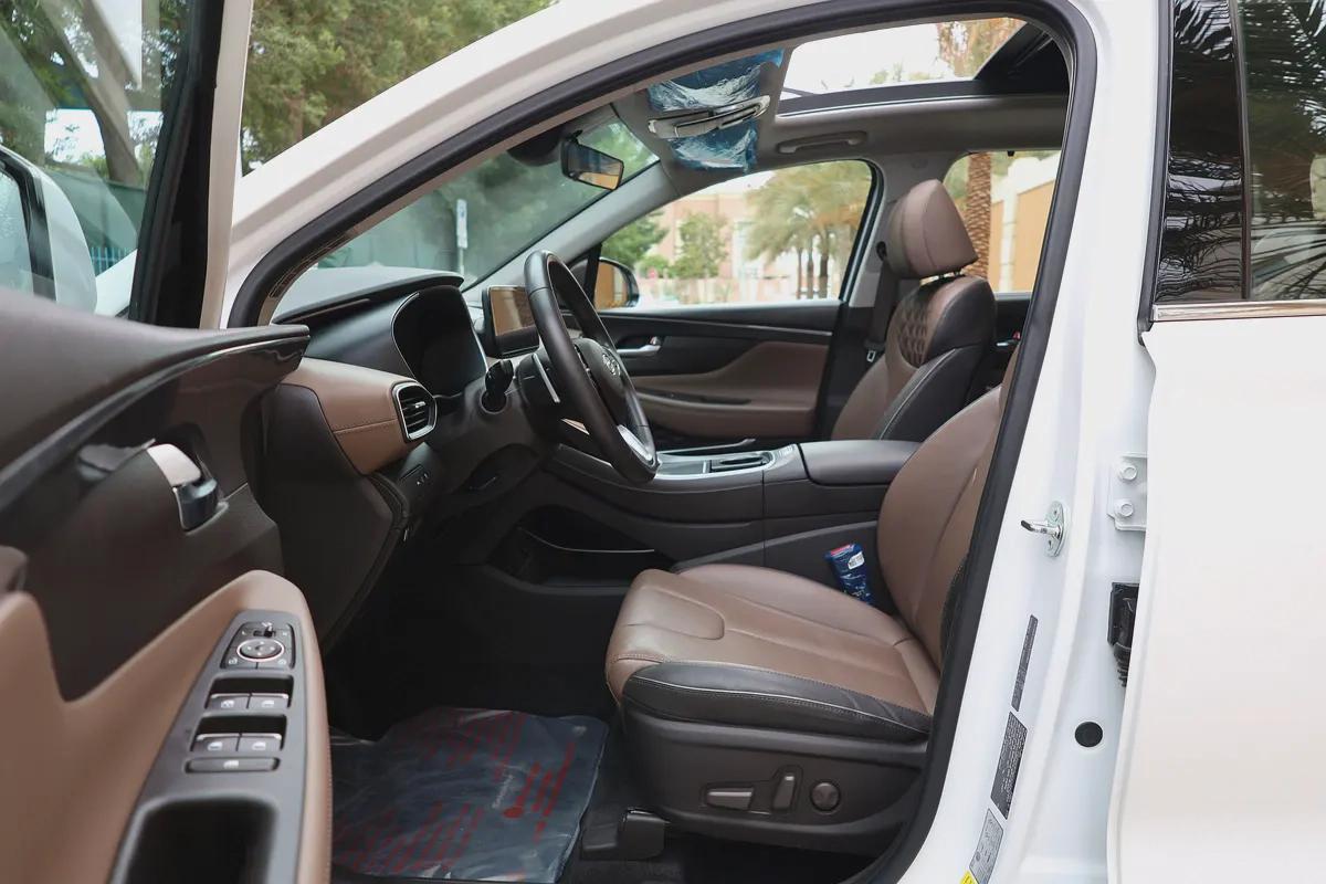 SANTA FE 2.5L ( COMFORT PLUS ) - GCC SPECS - UNDER WARRANTY UNTIL OCT 2028 - ACCIDENT FREE --10-10