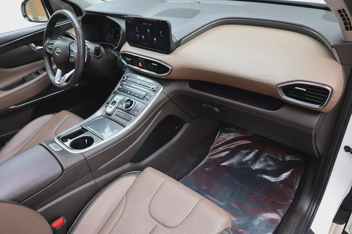 SANTA FE 2.5L ( COMFORT PLUS ) - GCC SPECS - UNDER WARRANTY UNTIL OCT 2028 - ACCIDENT FREE --15-15