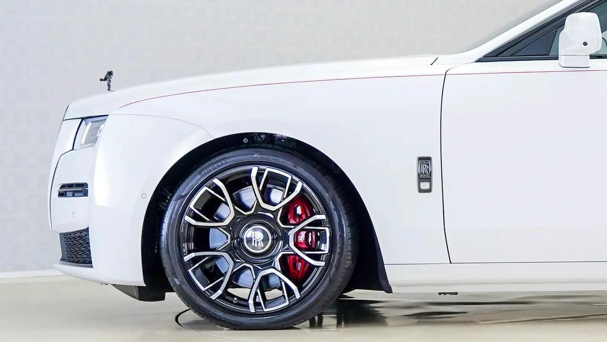 Rolls-Royce Ghost Black Badge-3-3
