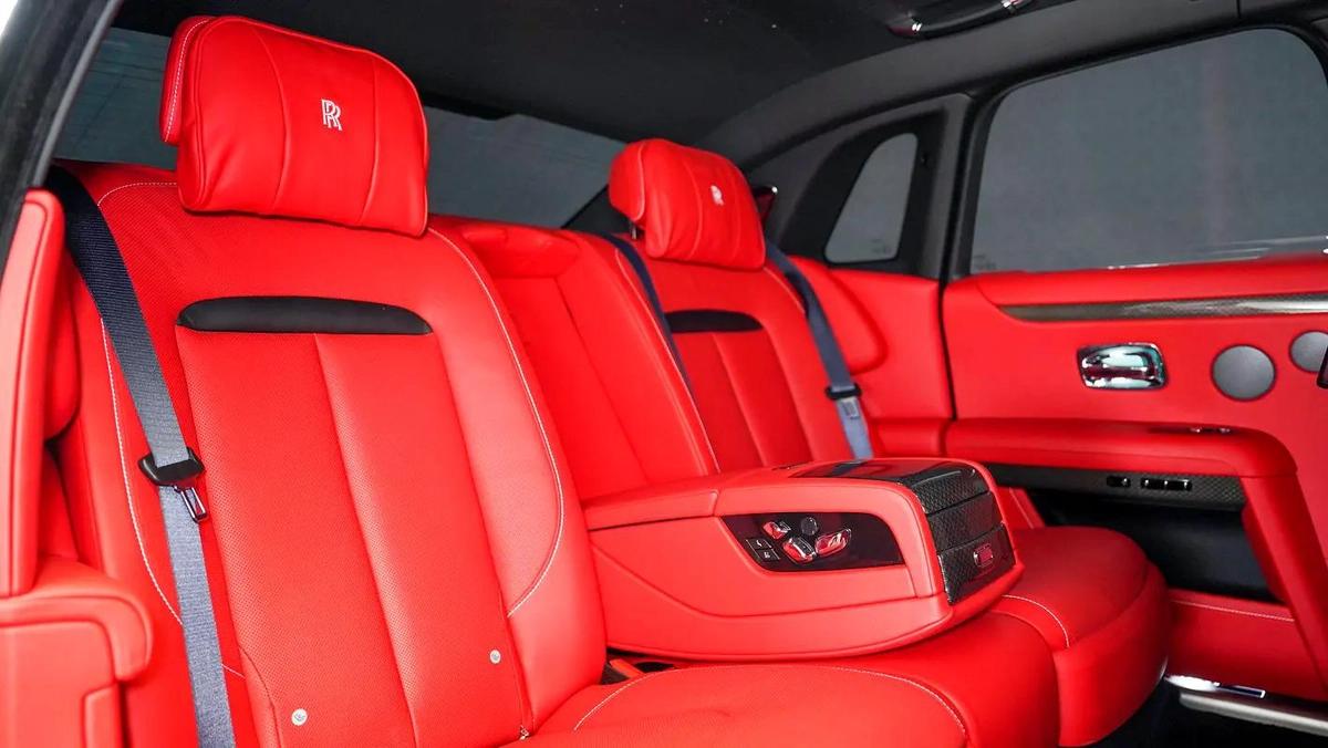 Rolls-Royce Ghost Black Badge-9-9