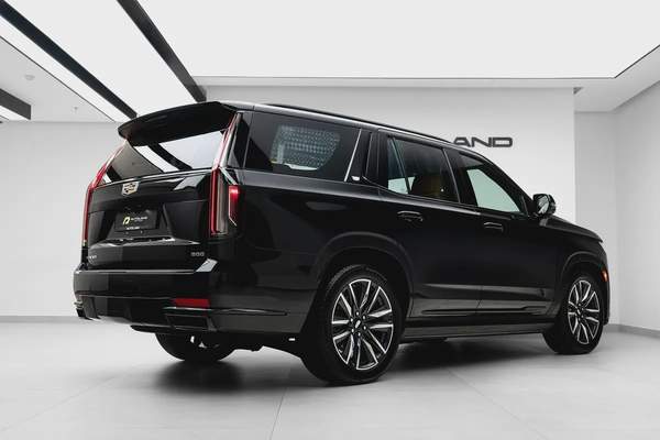 2023 CADILLAC ESCALADE | GCC |WARRANTY AND SERVICE