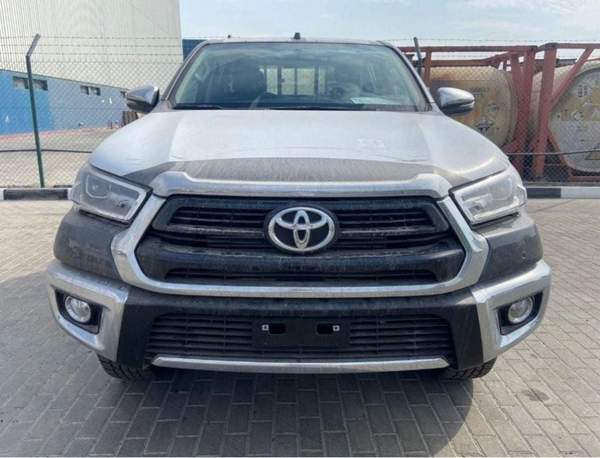 Toyota Hilux 2023 Toyota Hilux 2700cc Full Option Automatic With Rear Camera Zero KM