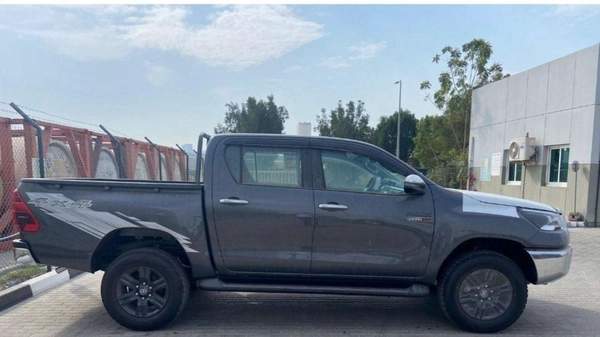 Toyota Hilux 2023 Toyota Hilux 2700cc Full Option Automatic With Rear Camera Zero KM