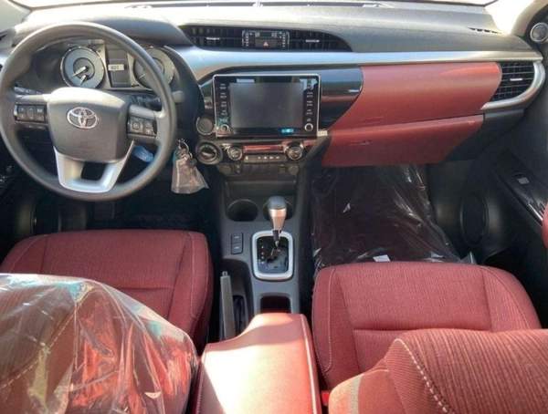 Toyota Hilux 2023 Toyota Hilux 2700cc Full Option Automatic With Rear Camera Zero KM