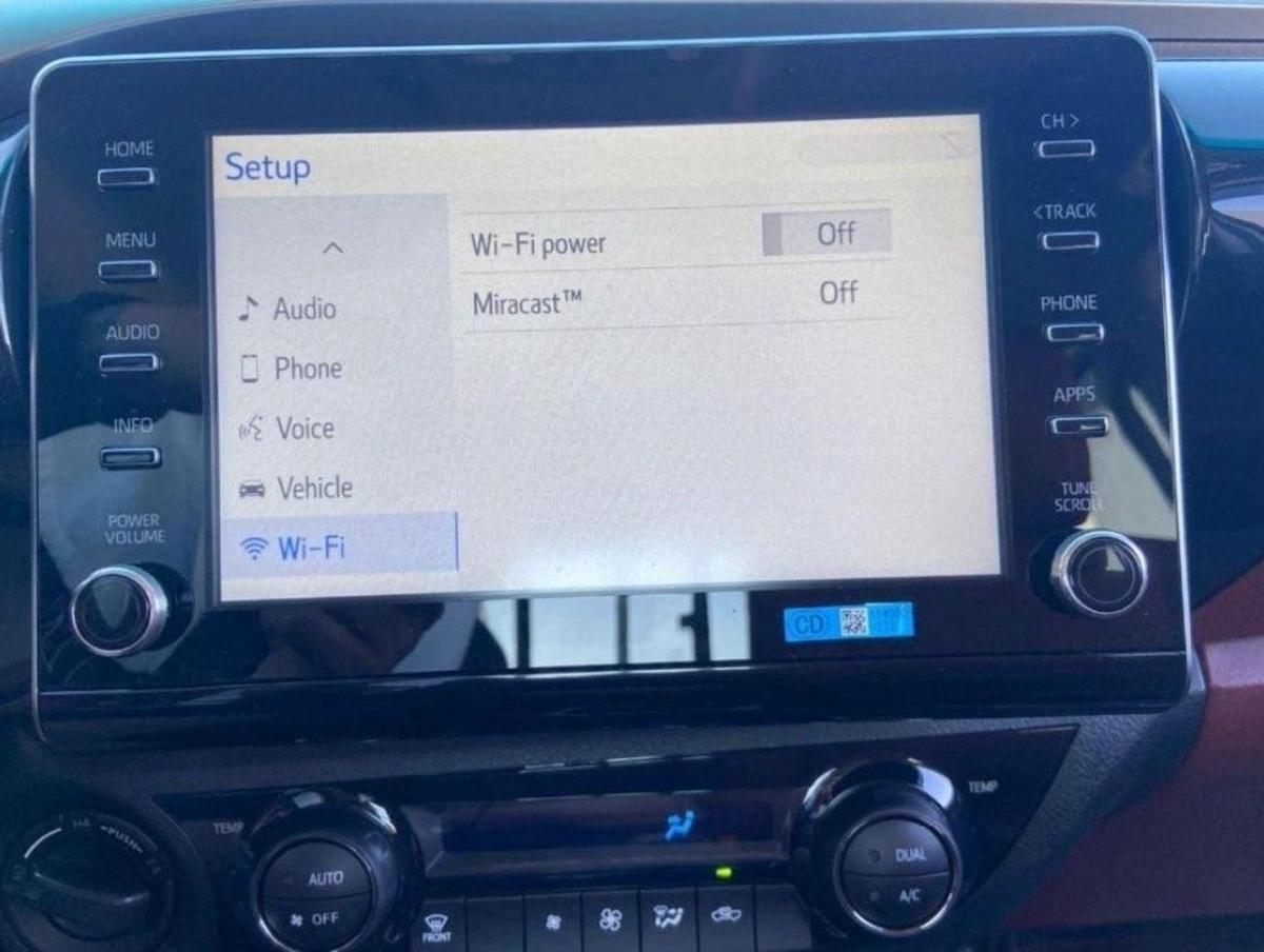 Toyota Hilux 2023 Toyota Hilux 2700cc Full Option Automatic With Rear Camera Zero KM-9-9