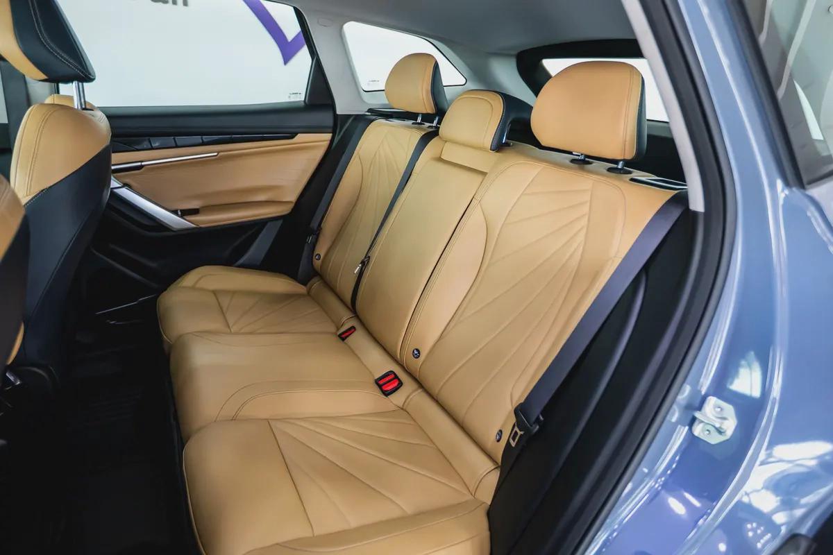 GEELY WARRANTY TILL 2029 / 150,000 KM | GL | GCC | AED 1500 PM-14-14