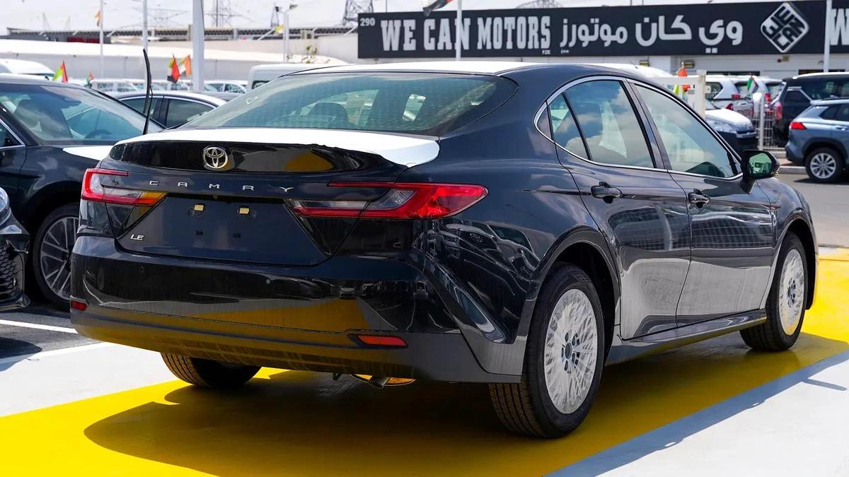 2026 Toyota Camry LE - GCC Specs - Like New!-8-8