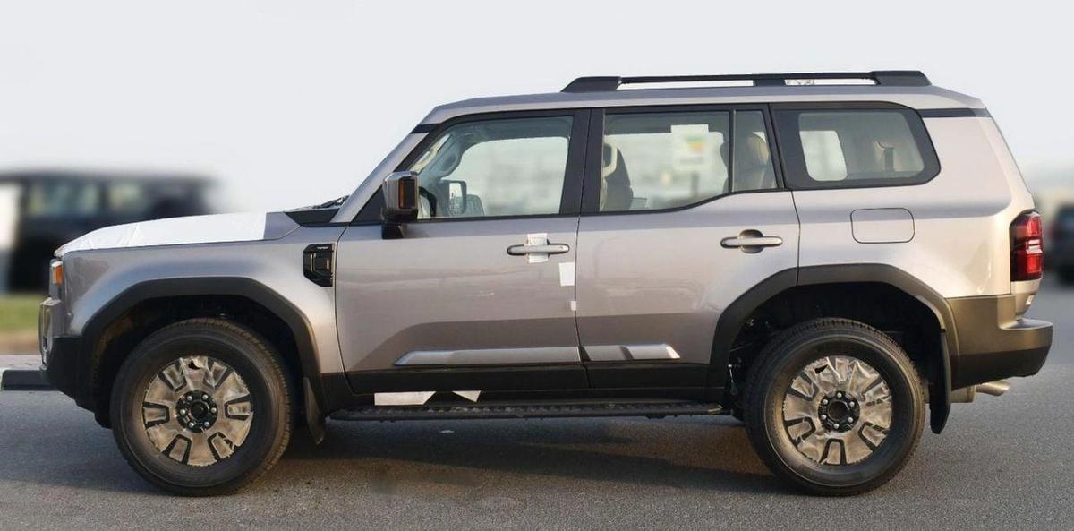 Toyota Prado Prado Adventure 2.4 petrol AT 2026-2-2