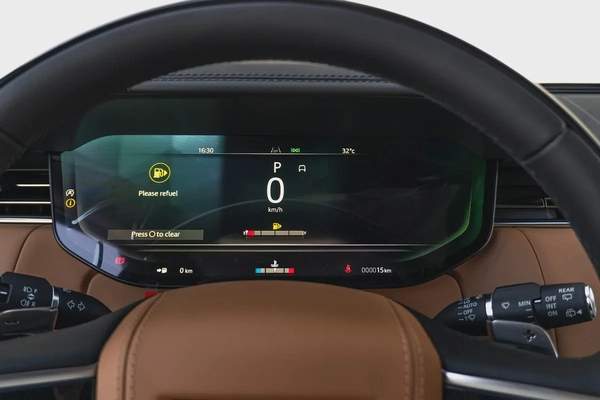 2025 Range Rover Vogue Autobiography V8 P530 | Brand New | Export Only | AED 699,000