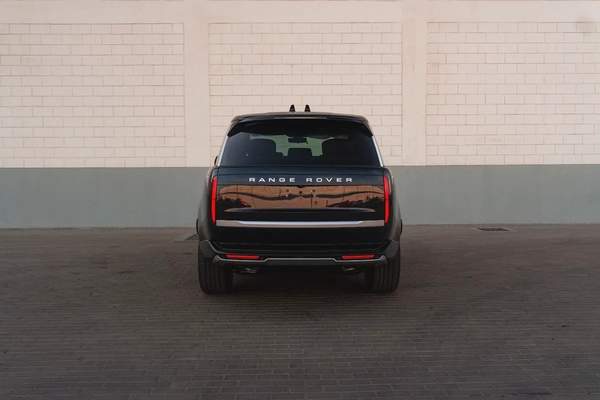 2025 Range Rover Vogue Autobiography V8 P530 | Brand New | Export Only | AED 699,000