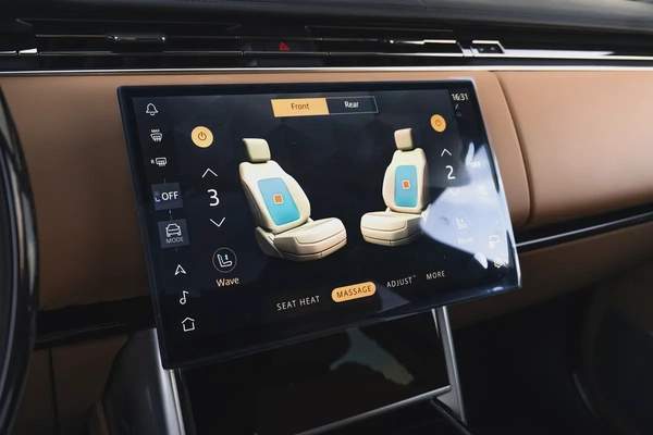 2025 Range Rover Vogue Autobiography V8 P530 | Brand New | Export Only | AED 699,000