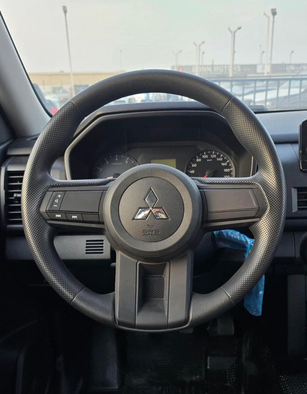 Mitsubishi L200 GL 2.4L (128 HP) Double Cab Utility-4-4