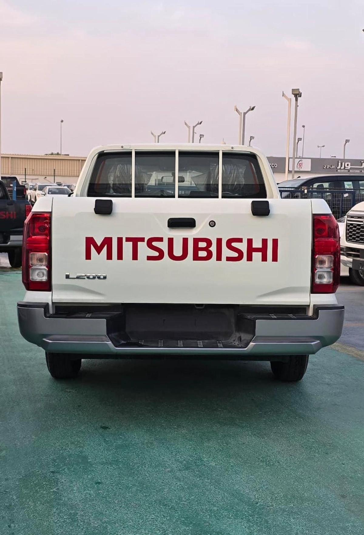 Mitsubishi L200 GL 2.4L (128 HP) Double Cab Utility-9-9
