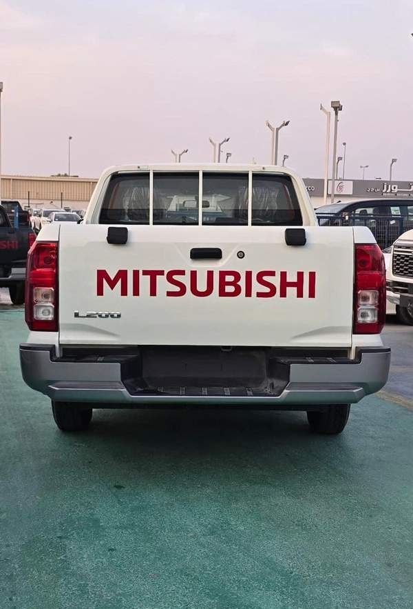 Mitsubishi L200 GL 2.4L (128 HP) Double Cab Utility