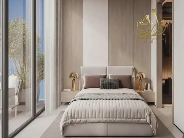 SPECIAL UNIT - NEAR METRO - 50% POST HANDOVER - POOL VIEW