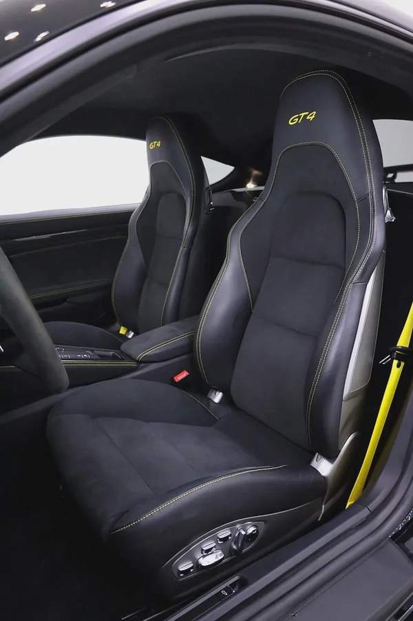 PORSCHE GT4 CARBON PACKAGE + PREMIUM RIMS + FULLY LOADED + WARRANTY UNTIL JUNE 2027