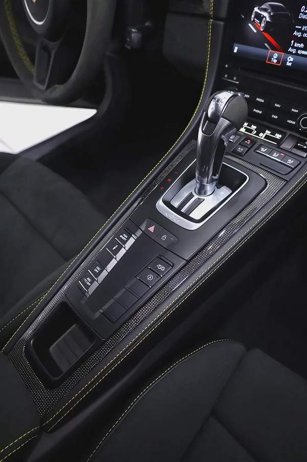 PORSCHE GT4 CARBON PACKAGE + PREMIUM RIMS + FULLY LOADED + WARRANTY UNTIL JUNE 2027