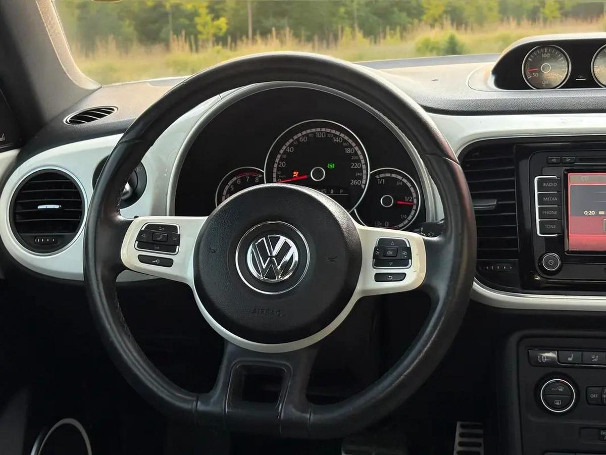 VOLKSWAGEN BEETLE 2.0 TSI A/T | 2015 | GCC SPECS-3-3