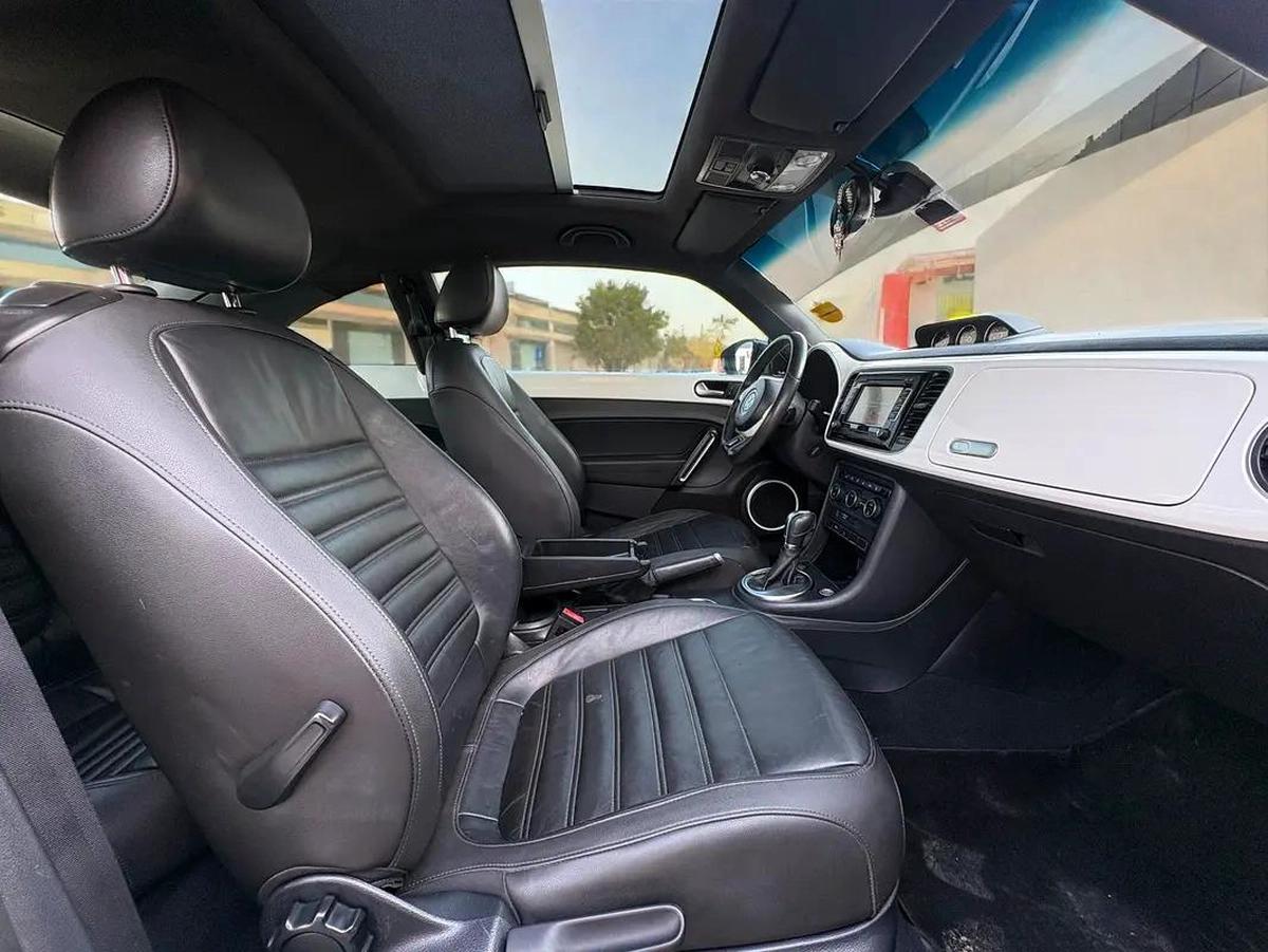 VOLKSWAGEN BEETLE 2.0 TSI A/T | 2015 | GCC SPECS-13-13