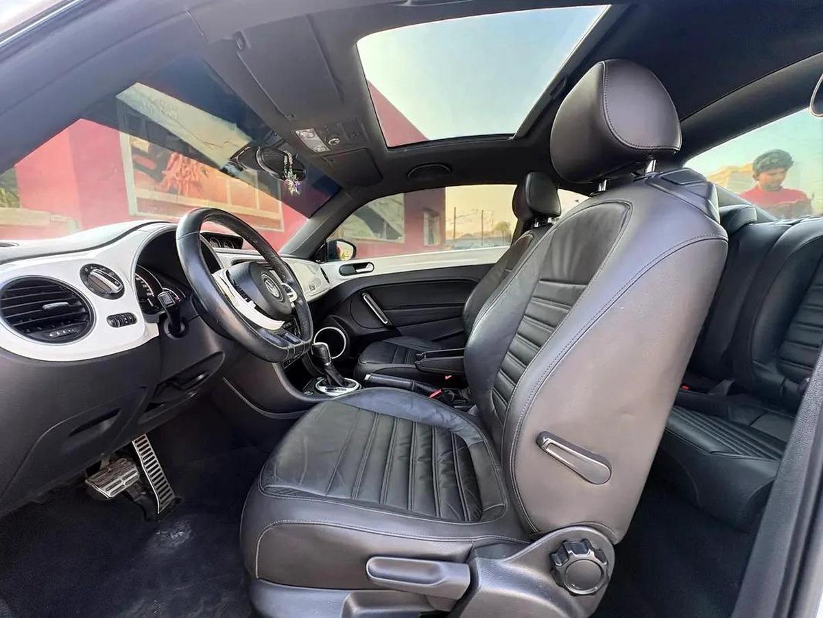 VOLKSWAGEN BEETLE 2.0 TSI A/T | 2015 | GCC SPECS-4-4