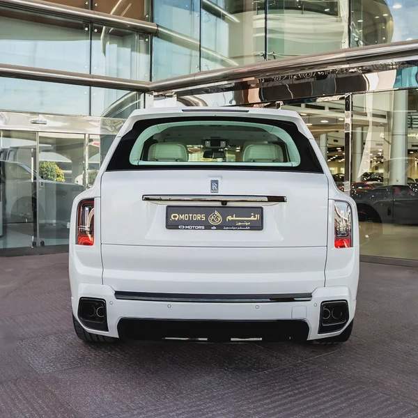 2025 ROLLS ROYCE CULLINAN BLACK BADGE ( BRAND NEW )