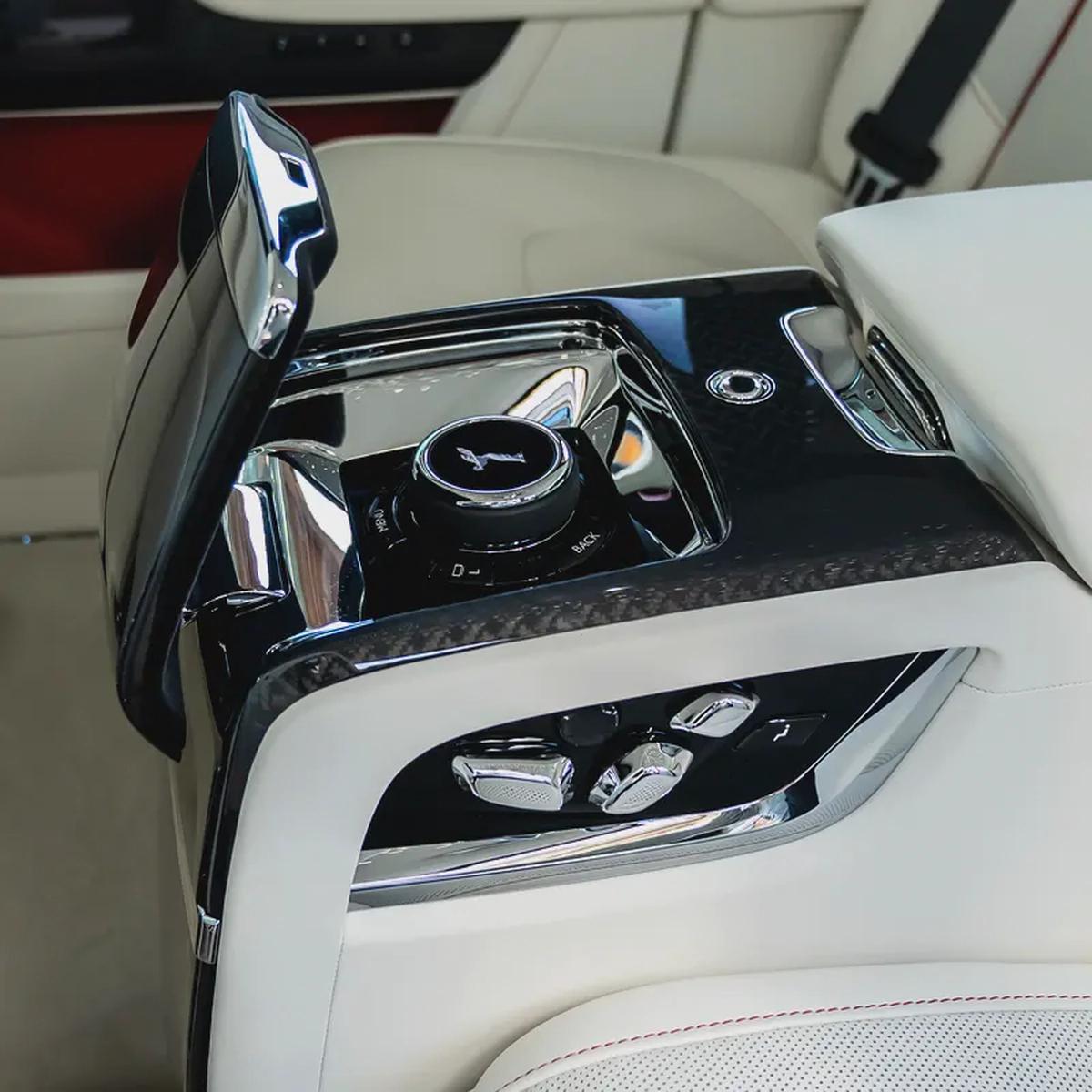 2025 ROLLS ROYCE CULLINAN BLACK BADGE ( BRAND NEW )-16-16