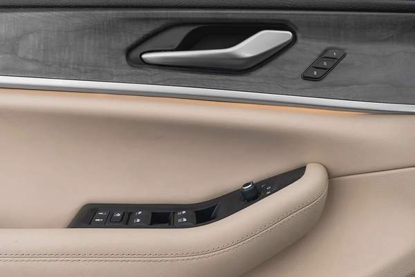 2,853 AED / 60 months | 0% DP | 2023 Jeep Grand Cherokee Limited + / Jeep Warranty