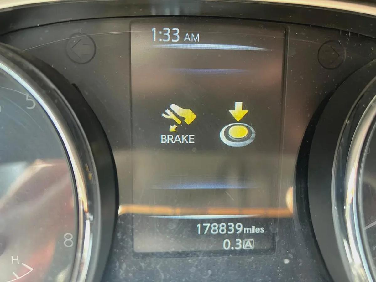 NISSAN ROGUE SV-13-13