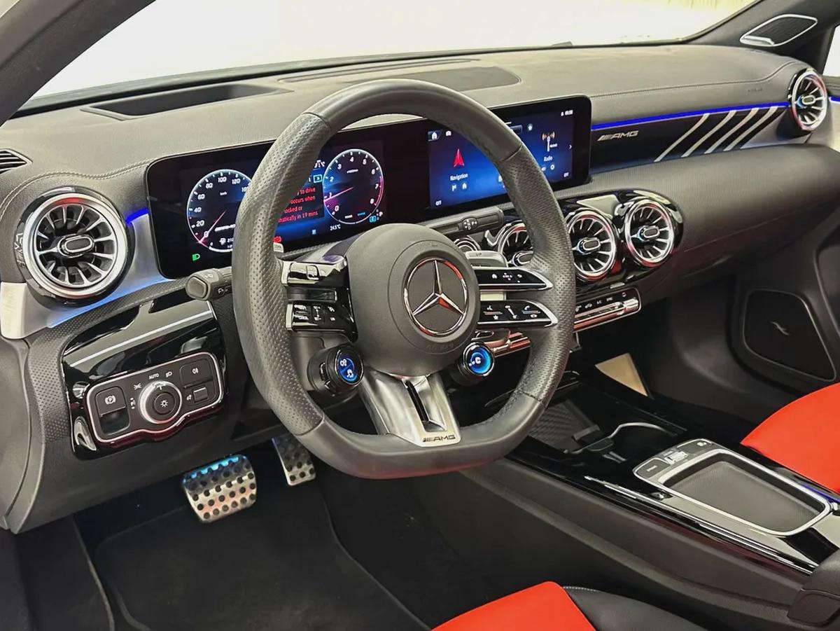 MERCEDES-BENZ A35-( AMG ENGINE) 5000KM-only 2024-UNDER WARRANTY SERVICE-contract till 105000KM-12-12