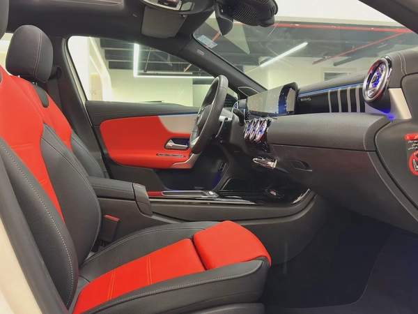 MERCEDES-BENZ A35-( AMG ENGINE) 5000KM-only 2024-UNDER WARRANTY SERVICE-contract till 105000KM