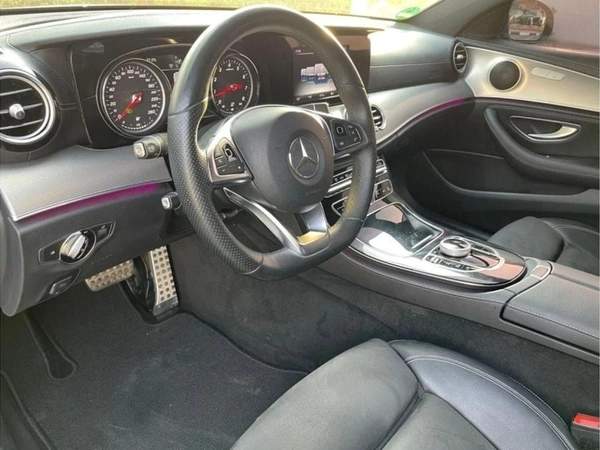 Mercedes Benz E200 Std